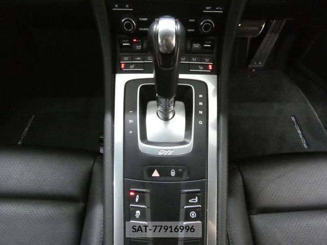 Porsche 911 2017-06 8730599-8