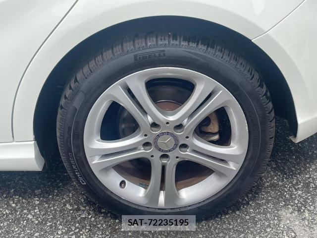 Mercedes Benz A-CLASS 2013-12 8730418-8