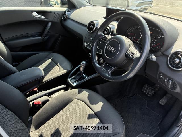 Audi A1 2018-09 8728341-1