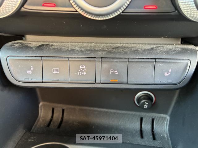Audi A1 2018-09 8728341-5
