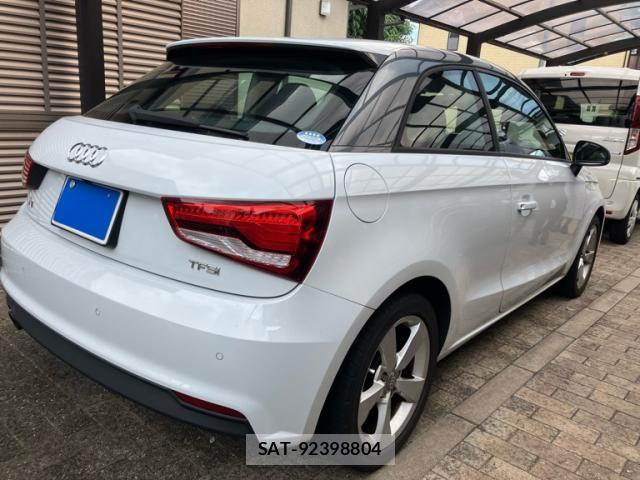 Audi A1 2017-12 8727499-1
