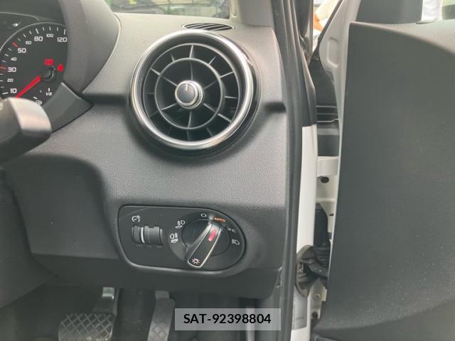 Audi A1 2017-12 8727499-4