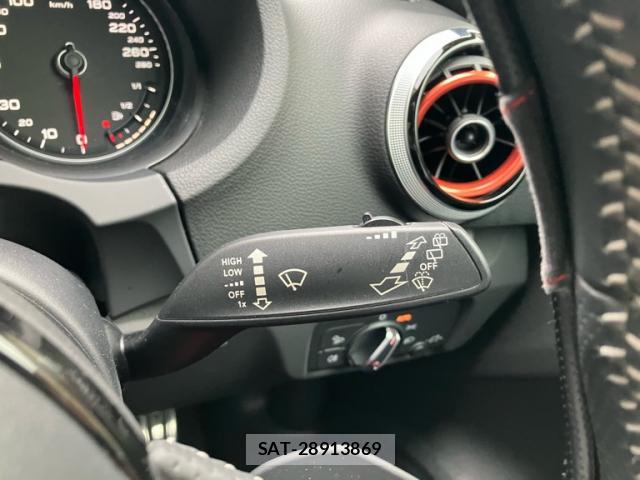 Audi E-TRON 2014-12 8728614-15