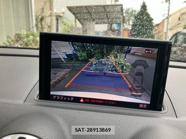 Audi E-TRON 2014-12 8728614-18