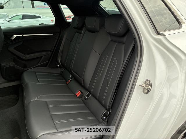 Audi A3 2023-09 8729706-14