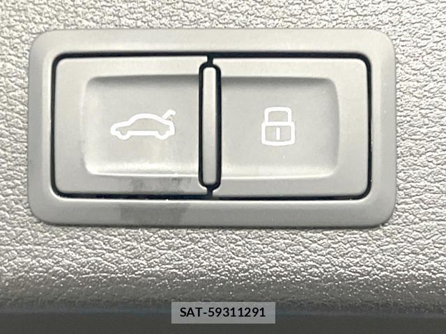 Audi A4 2022-06 8727032-8