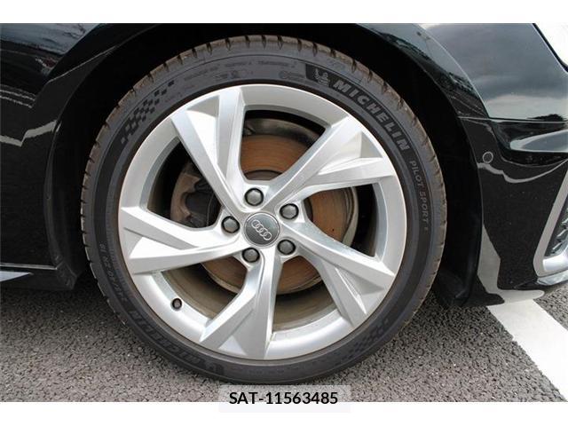 Audi A4 2021-05 8729856-17