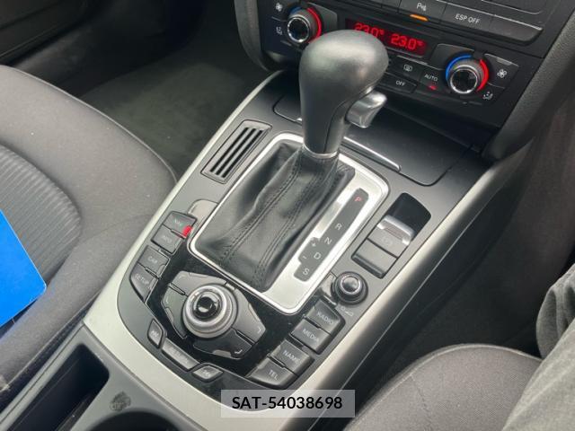 Audi A4 2010-06 8727182-14