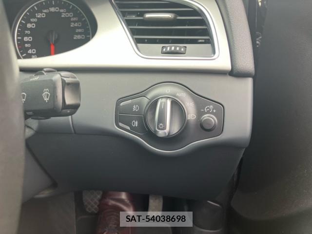 Audi A4 2010-06 8727182-18