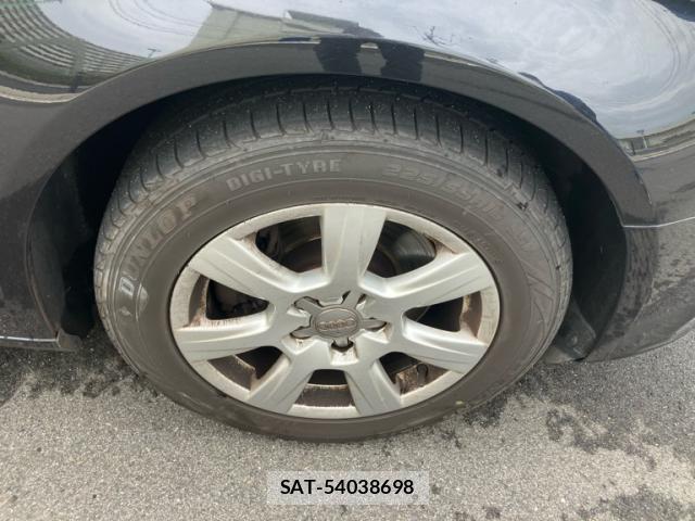 Audi A4 2010-06 8727182-2