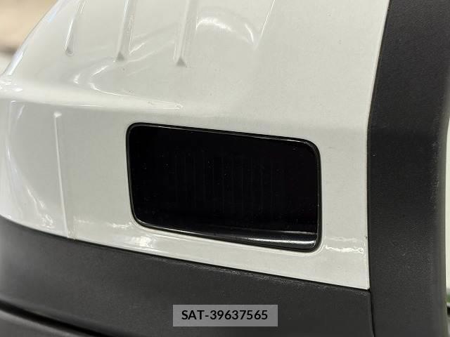 Audi A4 2021-10 8728503-6