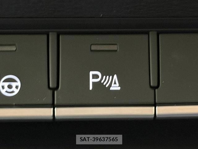 Audi A4 2021-10 8728503-9