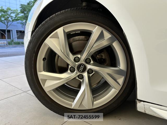 Audi A4 2022-03 8728935-15