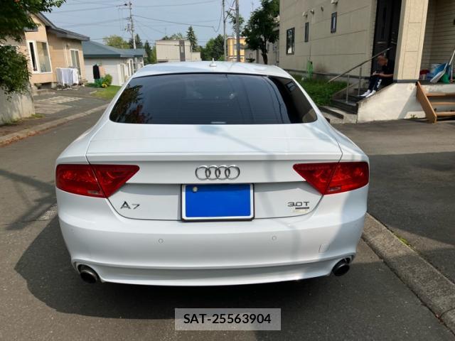 Audi A7 2013-11 8727210-12
