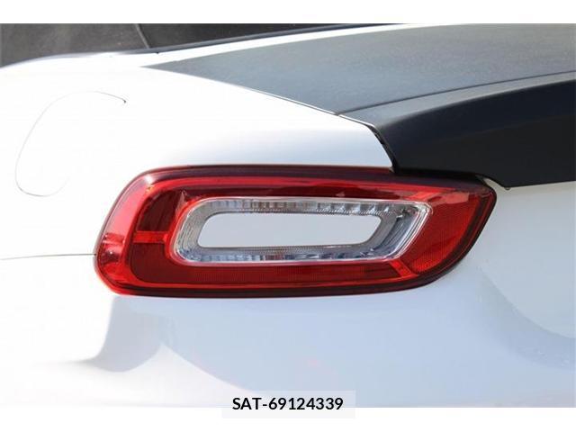 Abarth 124 Spider 2017-03 8729858-16
