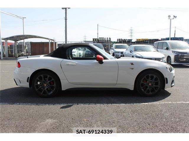 Abarth 124 Spider 2017-03 8729858-19