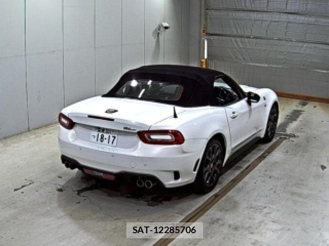 Abarth 124 Spider 2017 8730019-3