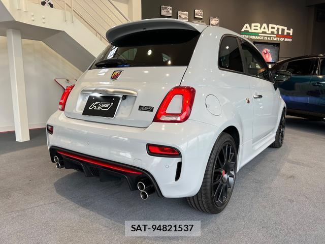 Abarth 595 2022-06 8725928-10