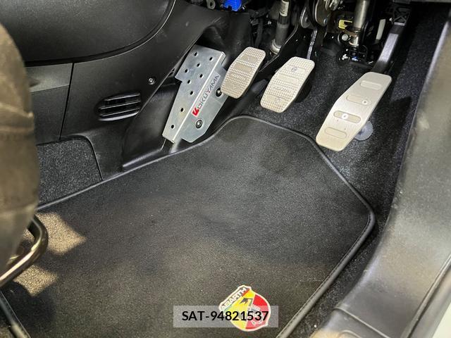 Abarth 595 2022-06 8725928-19