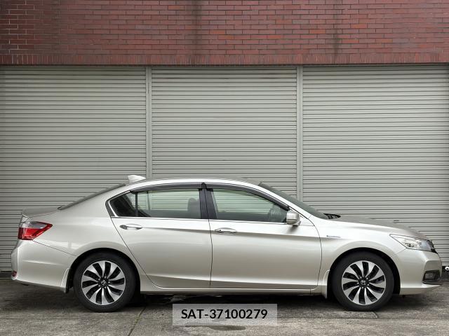 Honda ACCORD HYBRID 2013-09 8726188-3
