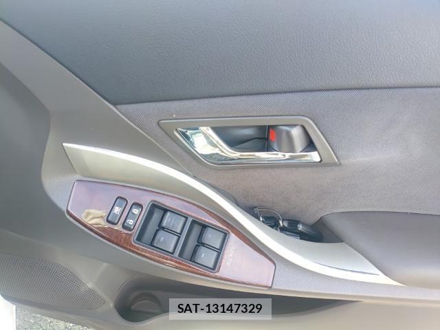 Toyota ALLION 2013-08 8727463-13