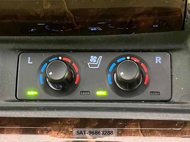 Toyota ALPHARD HYBRID 2021-09 8728114-6