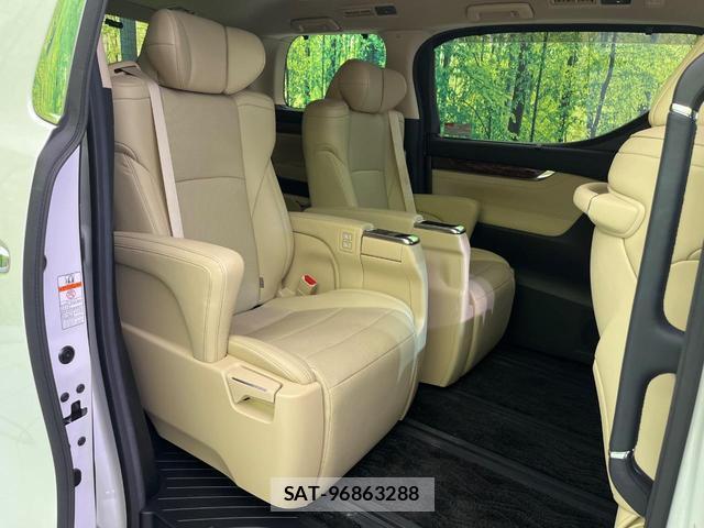 Toyota ALPHARD HYBRID 2021-09 8728114-8