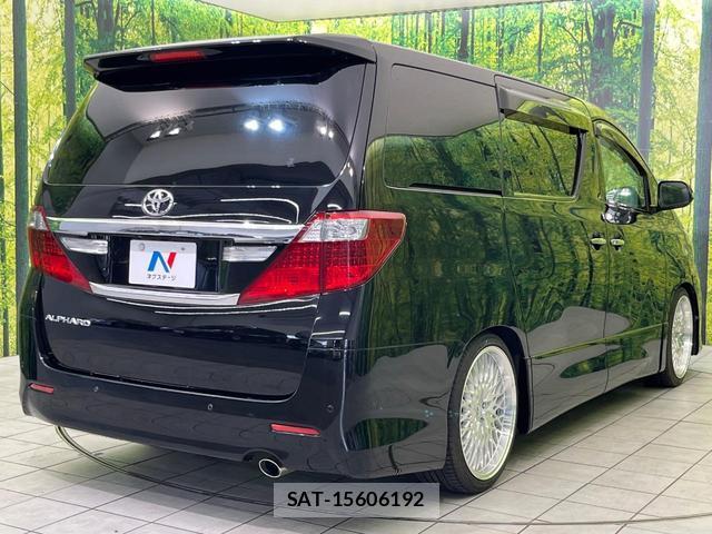 Toyota ALPHARD 2014-06 8725784-16