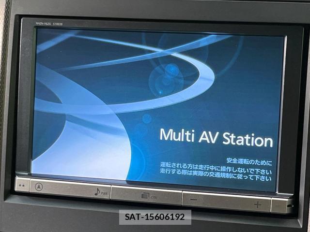 Toyota ALPHARD 2014-06 8725784-2