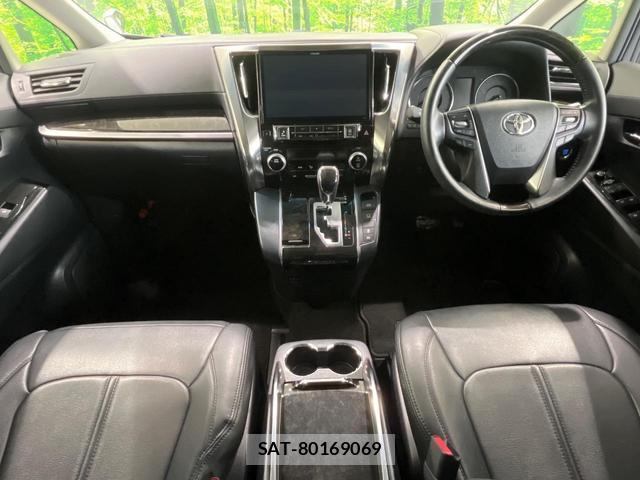 Toyota ALPHARD 2017-04 8727255-1