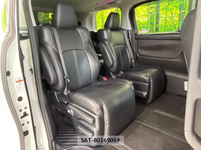 Toyota ALPHARD 2017-04 8727255-8