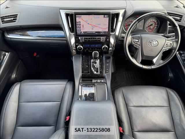 Toyota ALPHARD 2018-02 8727868-1