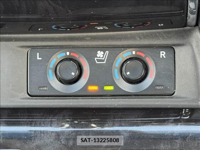 Toyota ALPHARD 2018-02 8727868-15