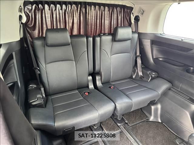 Toyota ALPHARD 2018-02 8727868-8