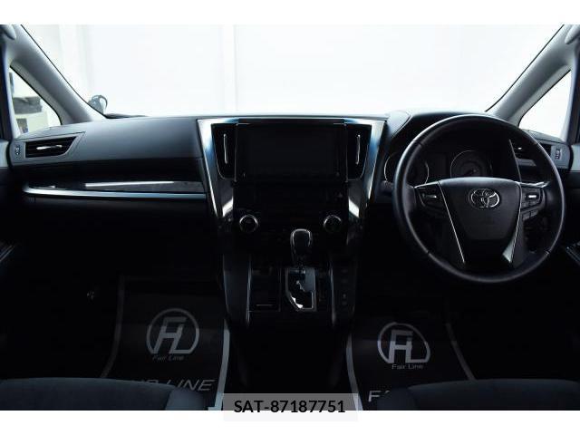 Toyota ALPHARD 2019-06 8728297-2