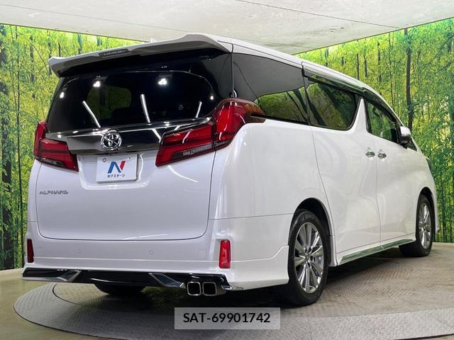 Toyota ALPHARD 2021-06 8728889-16