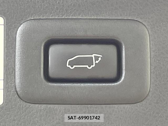 Toyota ALPHARD 2021-06 8728889-7