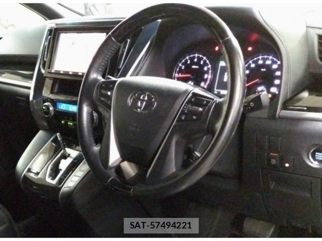 Toyota ALPHARD 2017-08 8729148-2