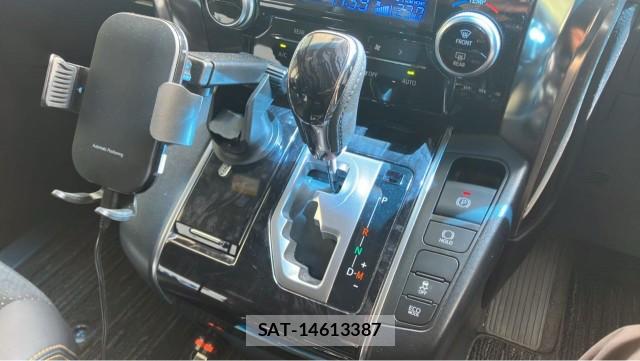 Toyota ALPHARD 2020-07 8729548-14