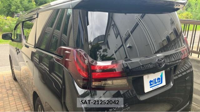 Toyota ALPHARD 2015-06 8729552-13