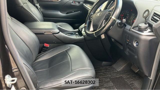 Toyota ALPHARD 2019-12 8729554-5