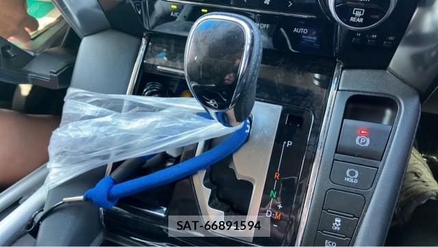 Toyota ALPHARD 2020-04 8729598-14