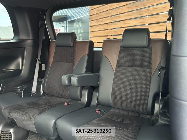 Toyota ALPHARD 2017-06 8730169-14