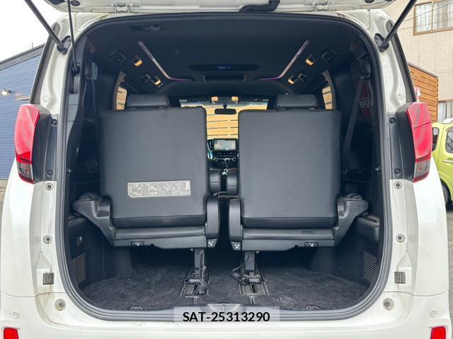Toyota ALPHARD 2017-06 8730169-16