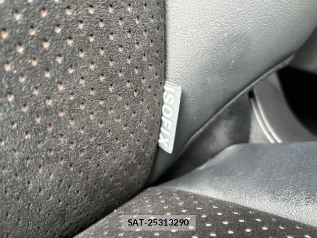 Toyota ALPHARD 2017-06 8730169-8