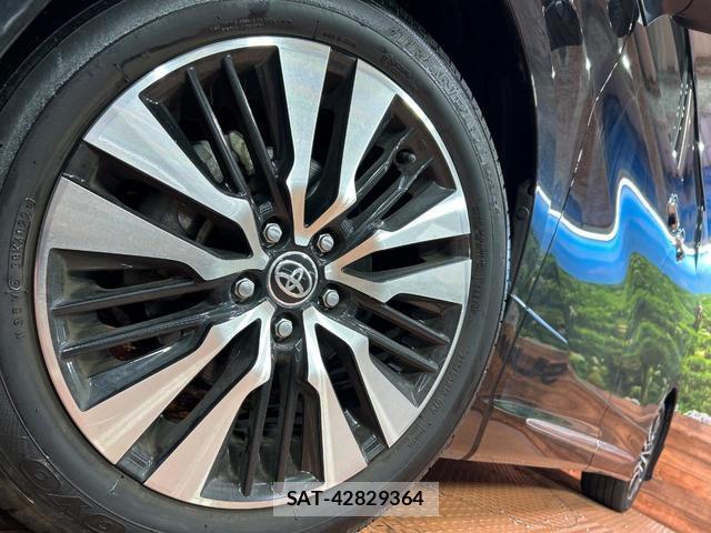 Toyota ALPHARD 2023-02 8730258-13