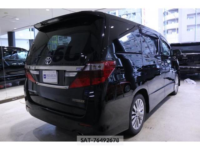 Toyota ALPHARD 2013-11 8730605-1