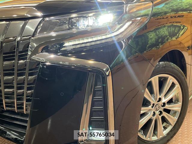 Toyota ALPHARD 2021-12 8730622-12