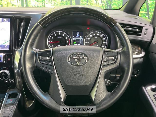 Toyota ALPHARD 2017-12 8730690-10