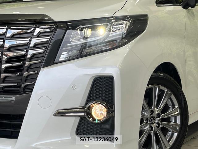 Toyota ALPHARD 2017-12 8730690-11